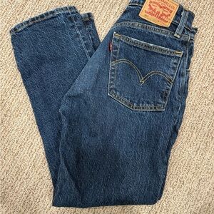 Levi's women’s Dark Blue Straight Jeans